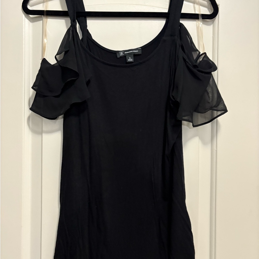 Elegant Black Cold Shoulder Top - Picture 2 of 7